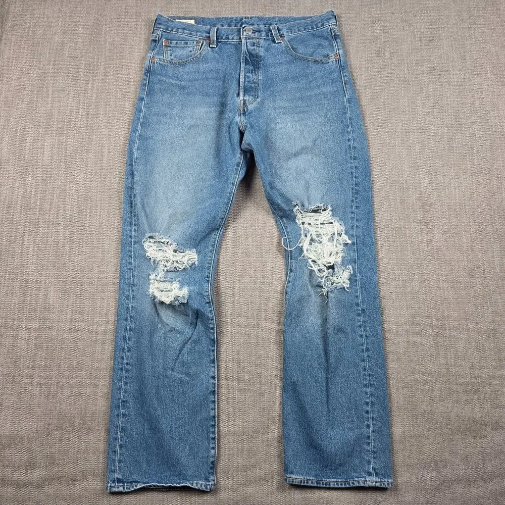 Levi’s Premium 501 Jeans Mens Size 34x32 Light Wash Button Fly Straight Leg